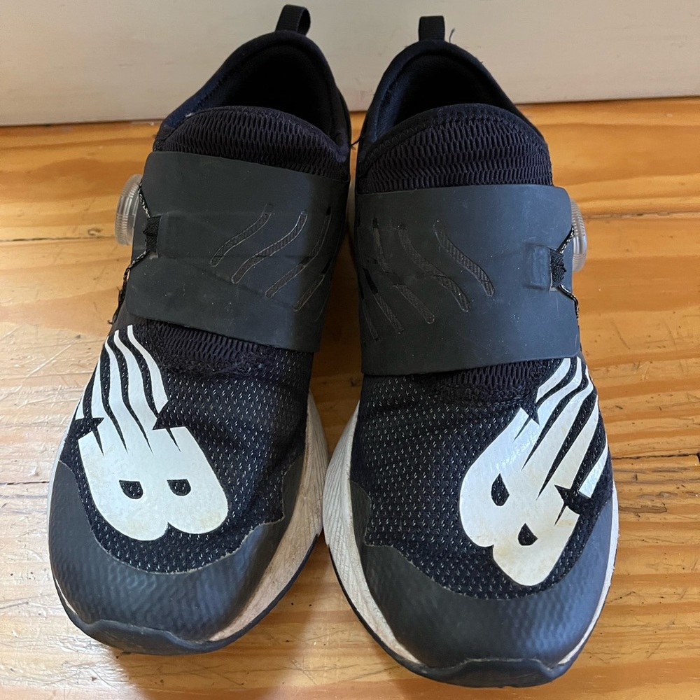 New Balance kids Fuel Core - size big kid 5.5